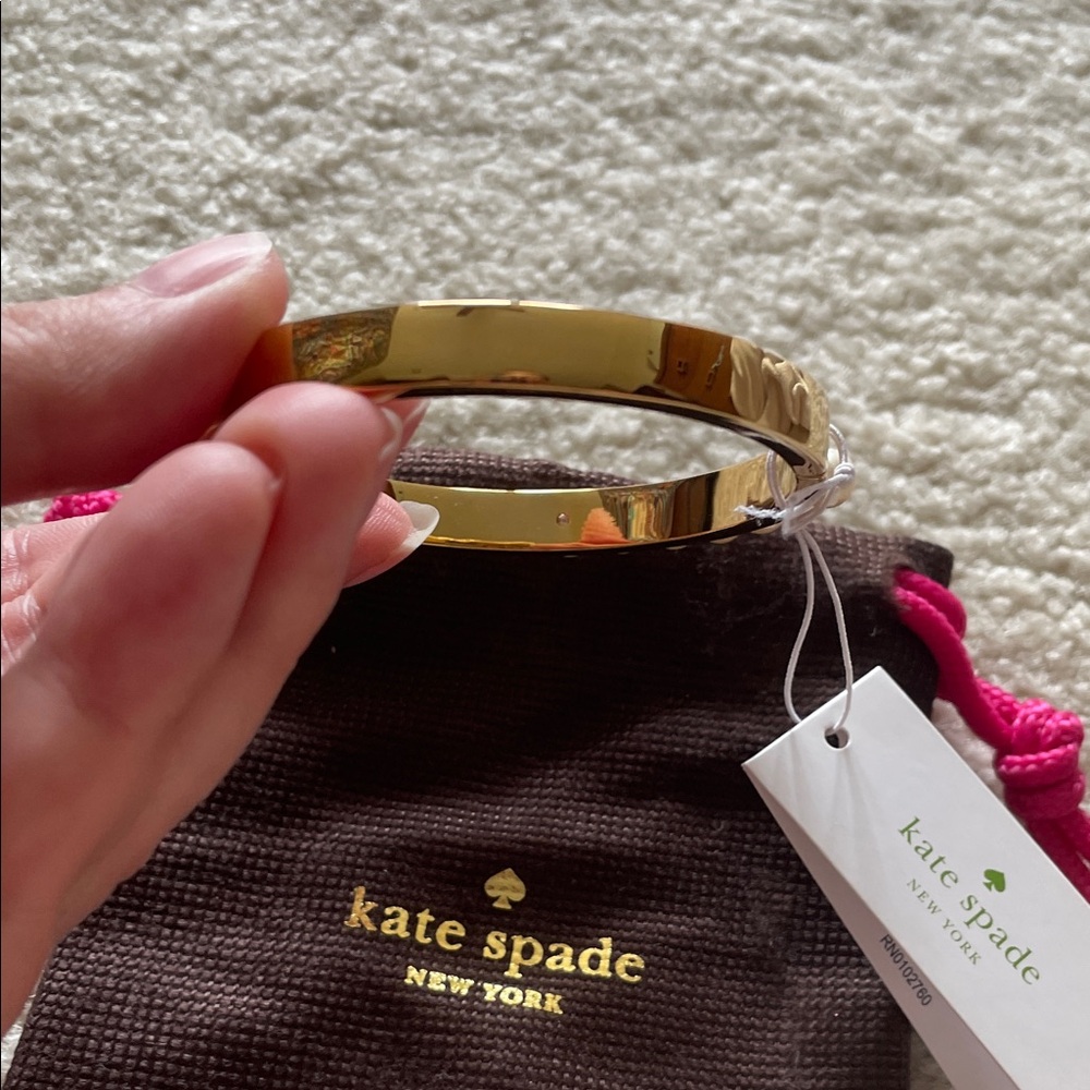 kate spade ♠️ NWT Gold & Pearl bracelet with dust bag - Picture 8 of 12